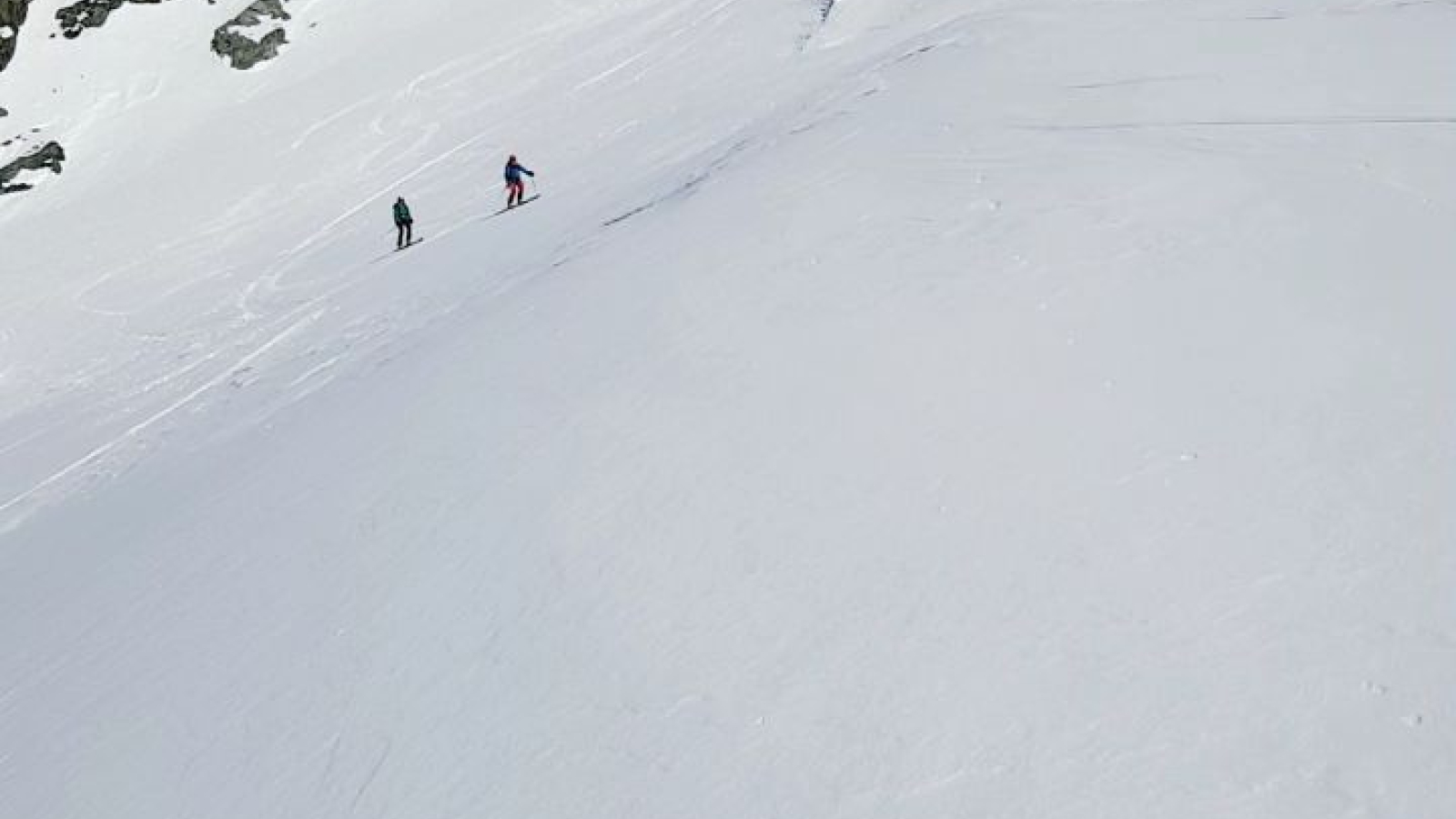 Ski de randonnée et ski hors piste avec Guide de Haute Montagne Yves Astier à Val d'Isère en hiver