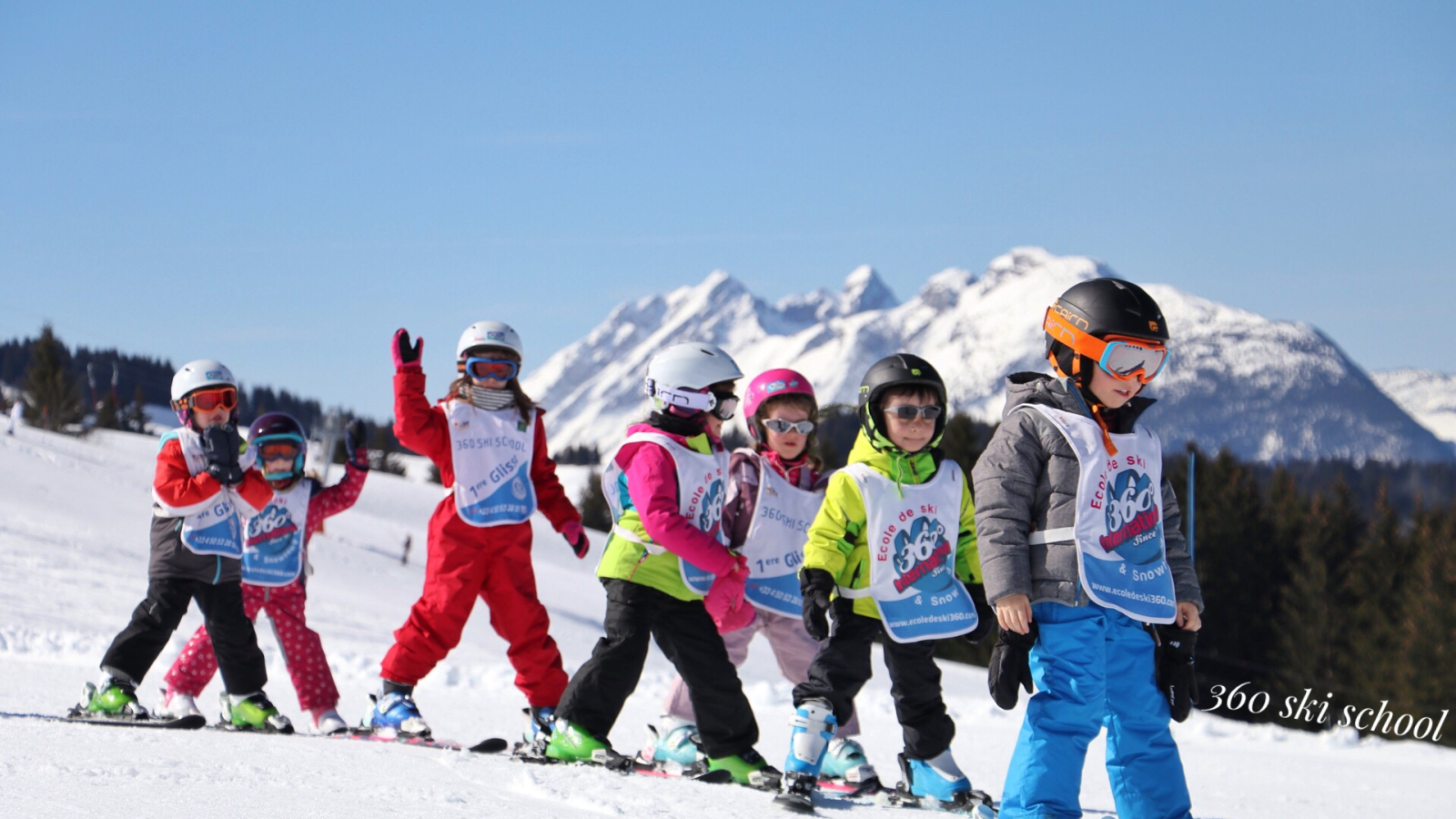 Kids grouop lessons ski or board