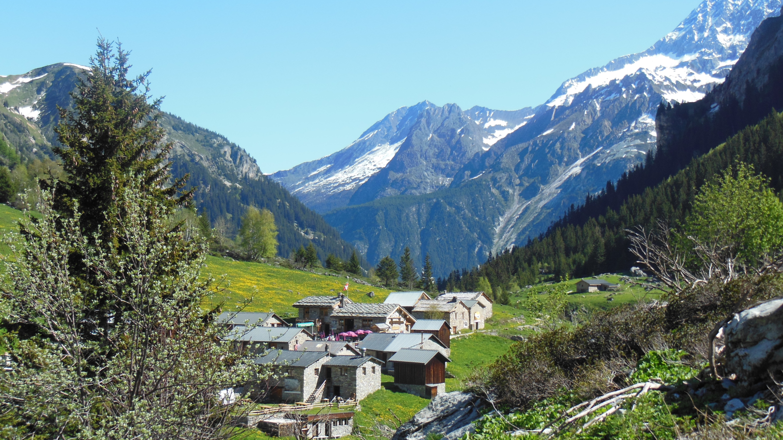 View of Le Repoju Hut