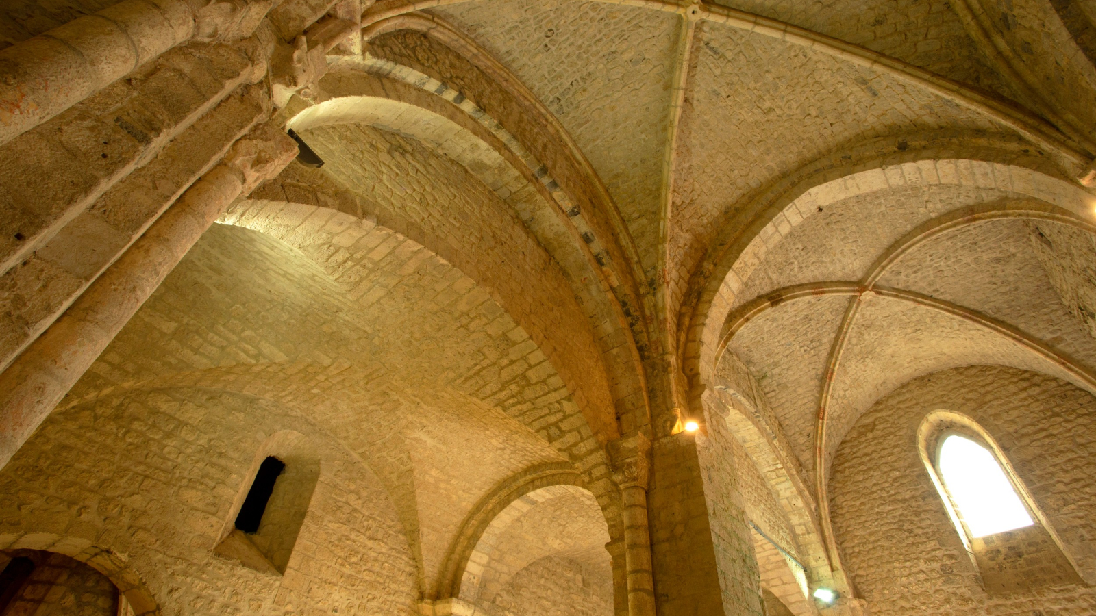 Montpezat-sous-Bauzon - Notre Dame de Prévenchères ©S.BUGNON