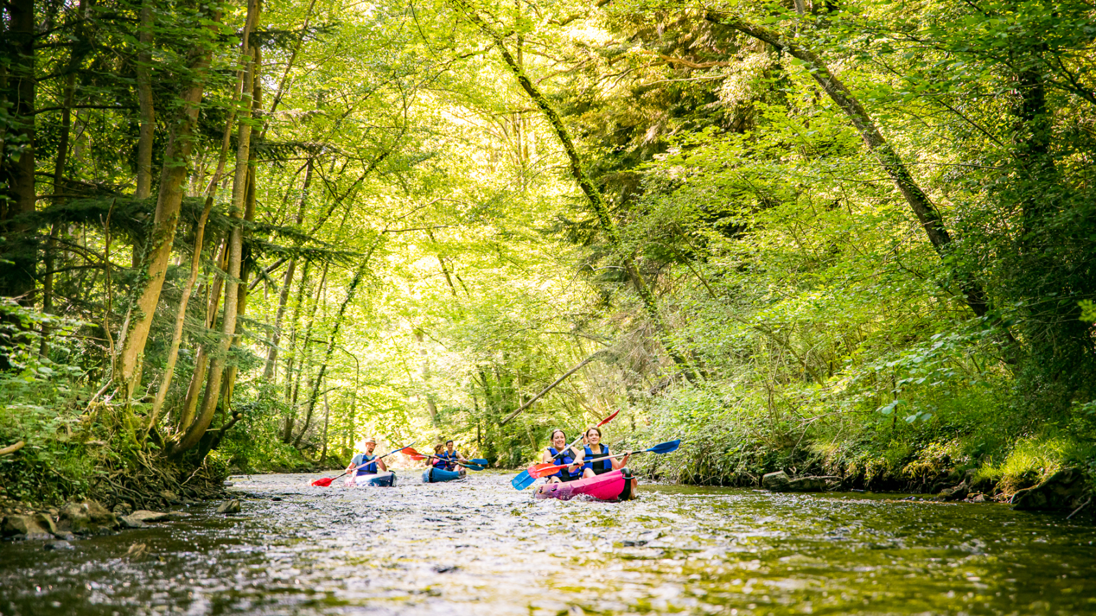 Canoë dans Les Gorges de La Sioule