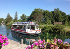 Bateau croisière au départ de Lavours-La Paillère