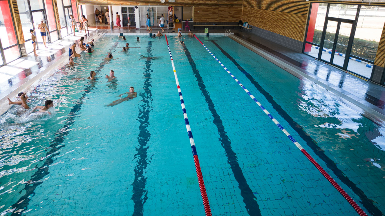 Piscine intérieure