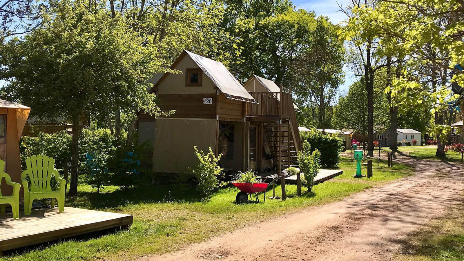 Les Cabanes du Camping des Papillons