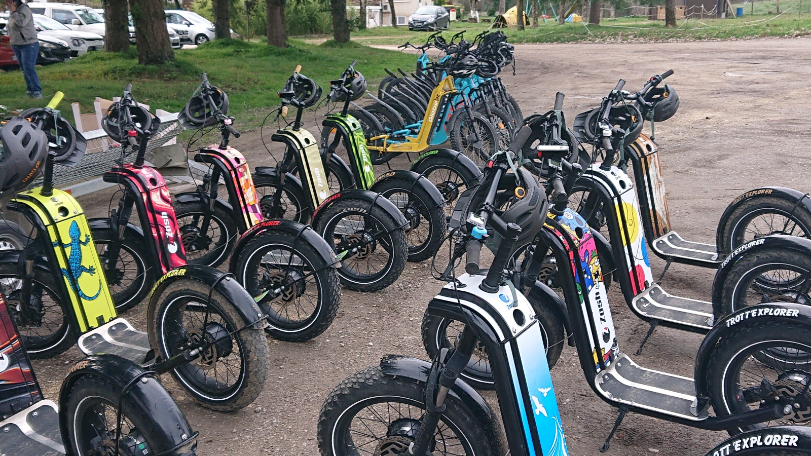 Balade en trottinettes électriques à moins d'une heure de Lyon