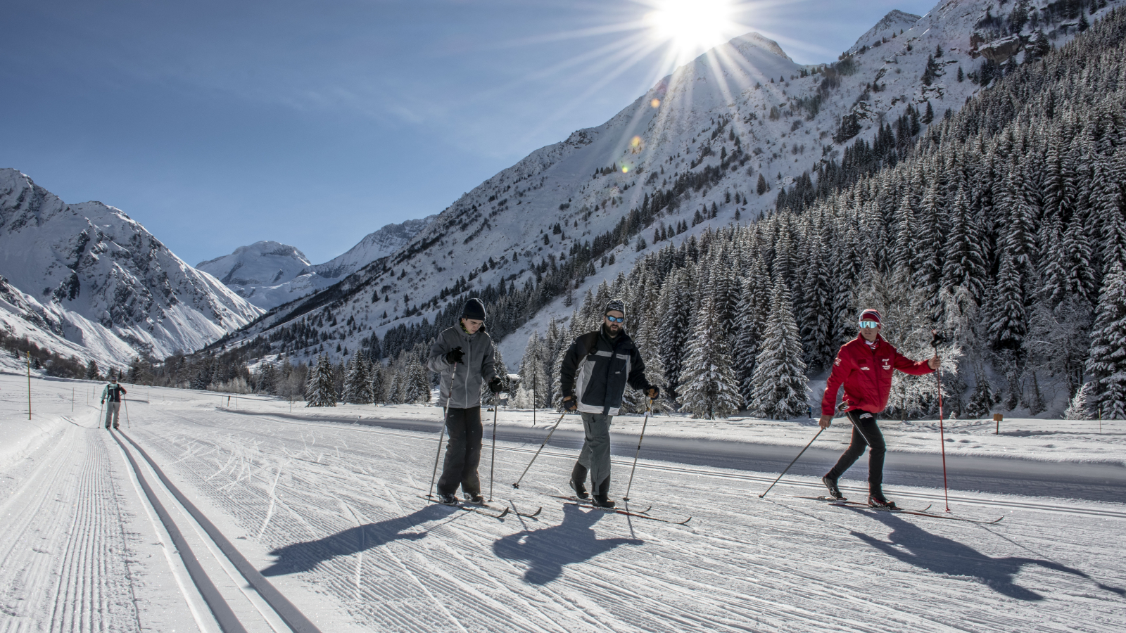 Groupe de skieurs nordique