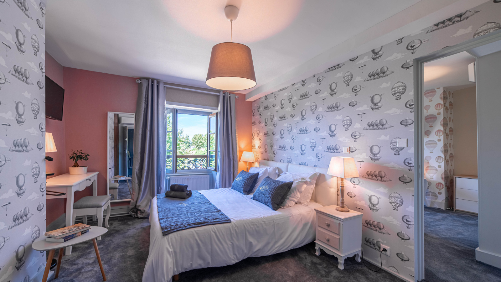 Chambre à l'Hôtel Spa le Coq Dort à Châtillon sur Chalaronne