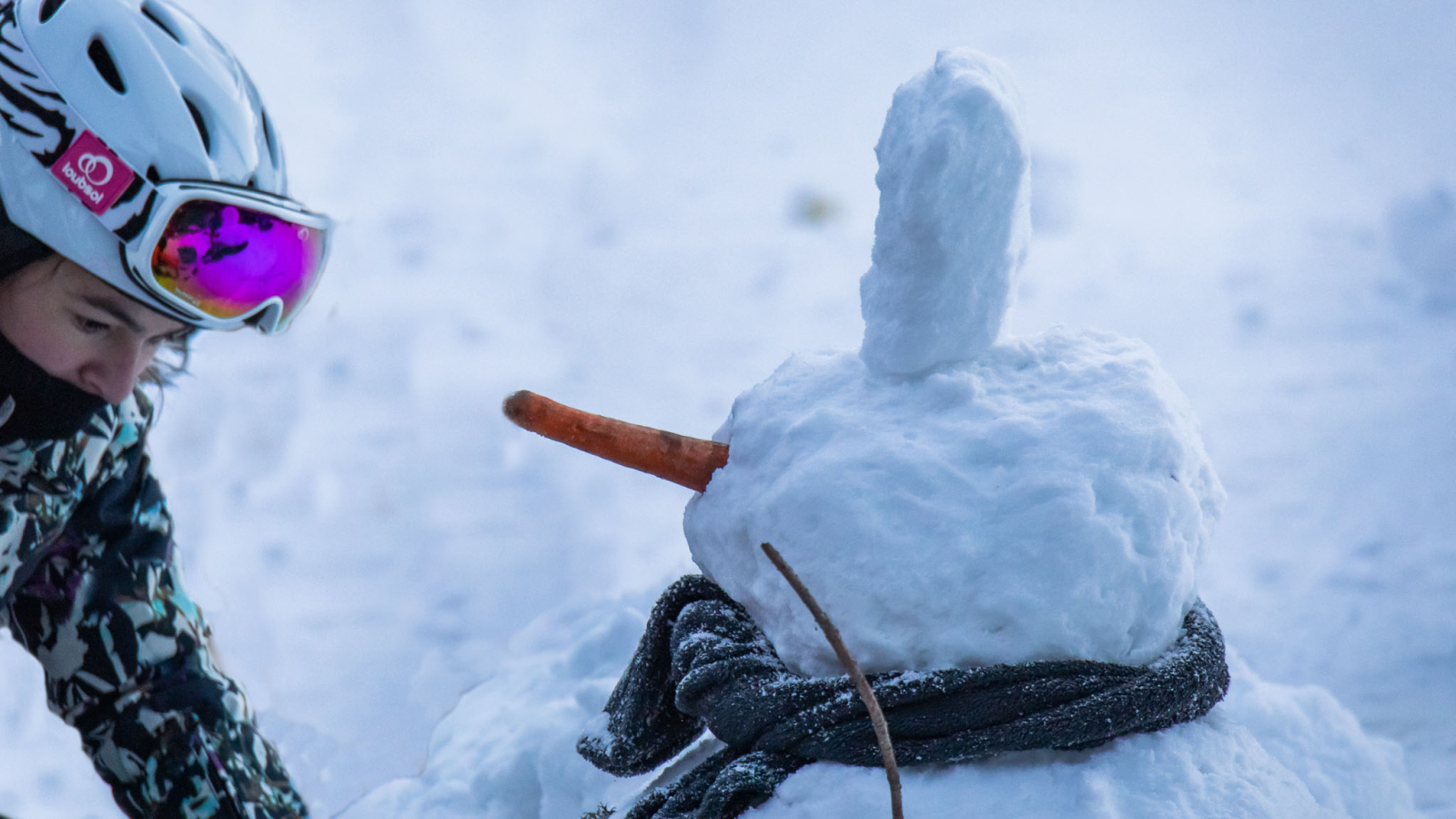 Snowman competition using tools provided (spatulas)