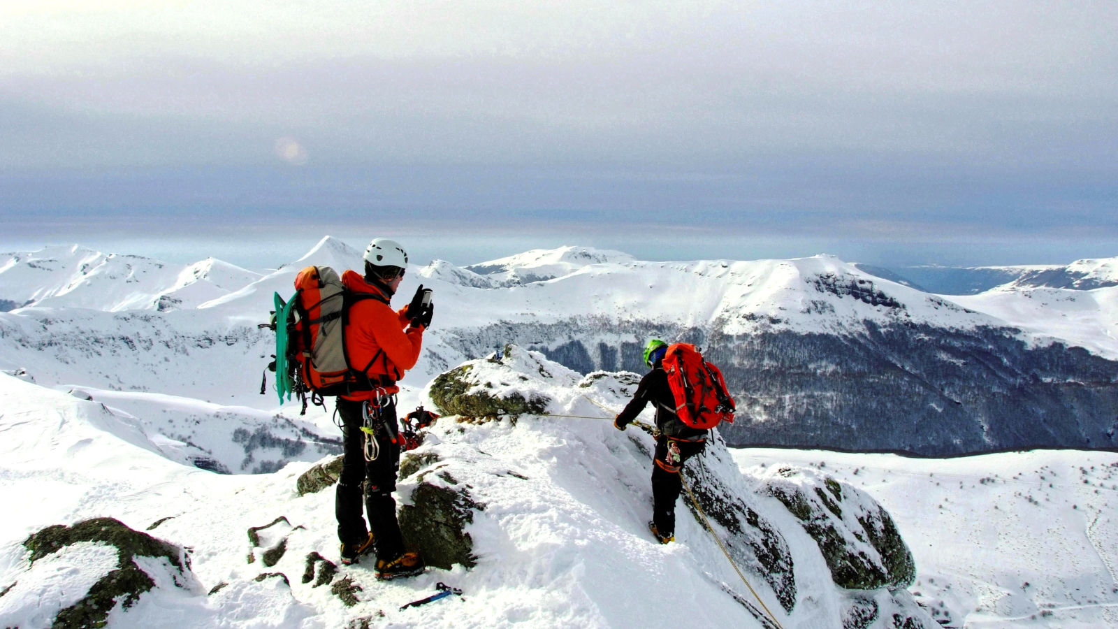 Alpinisme hivernal montagnes du Cantal