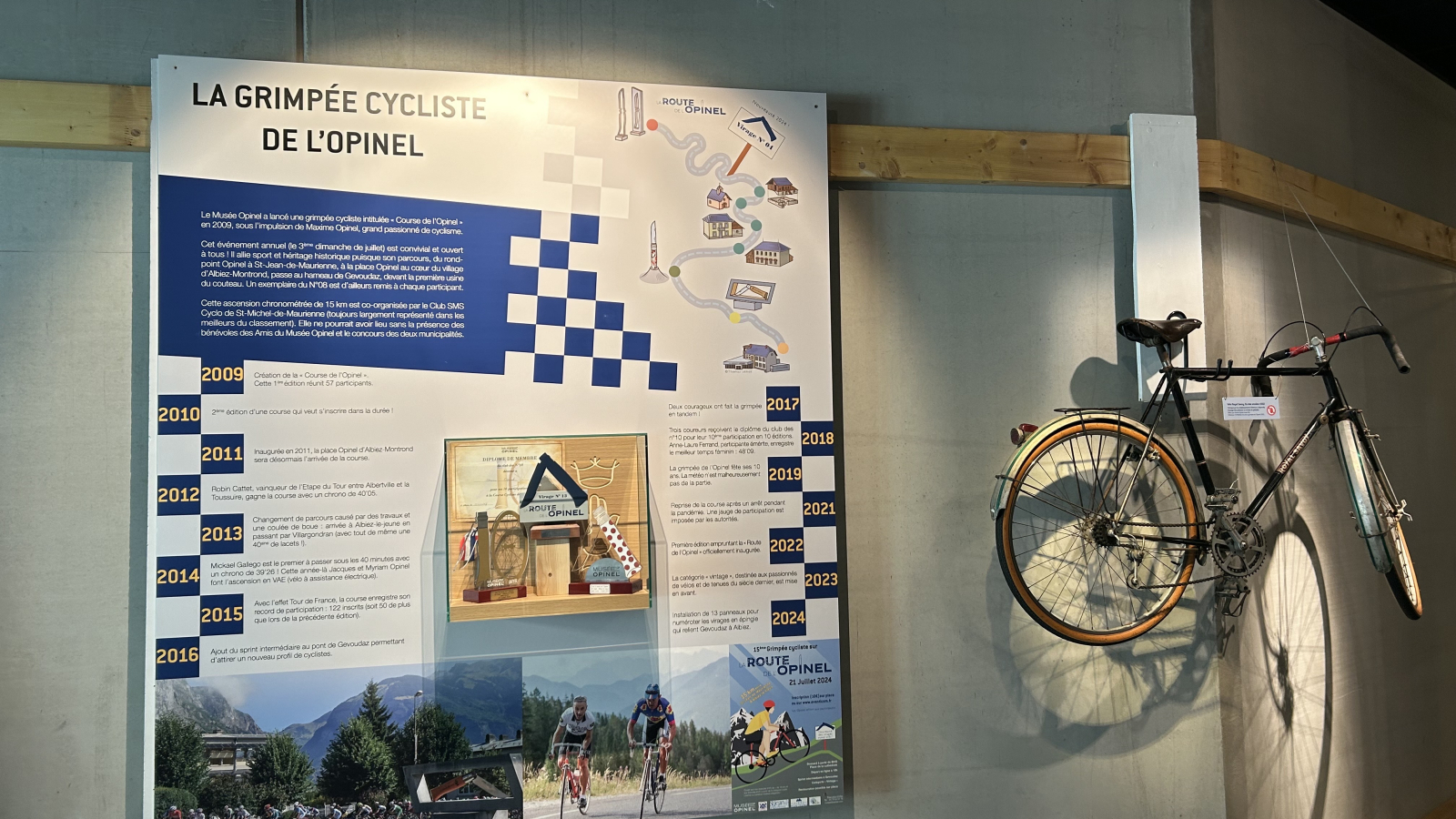 Exposition en selle avec opinel