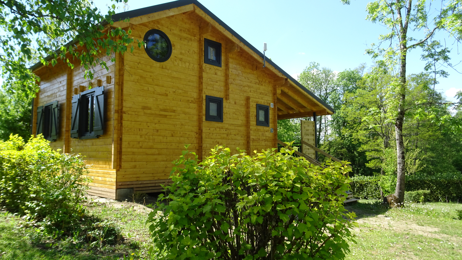 Chalet Duplex de la Dent du Chat du Camping des Lacs