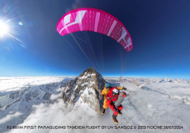 Tandem flight from the summit of K2