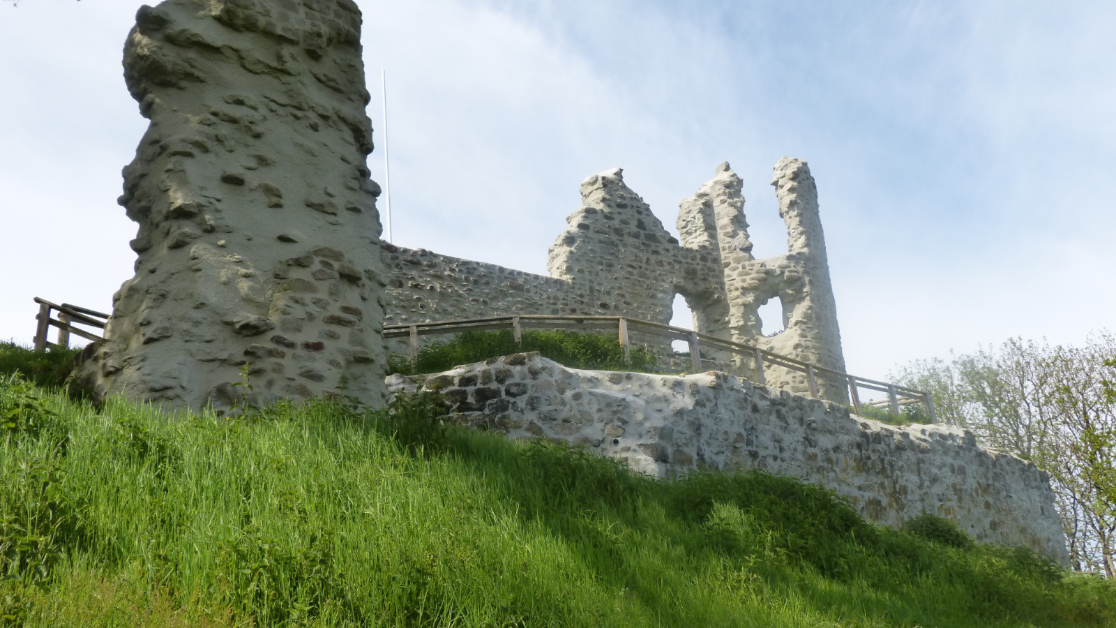 Ruines du Château de Thynières_Beaulieu