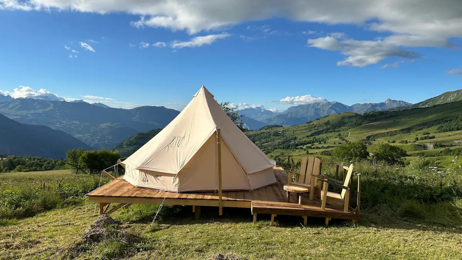 tipi avec terasse