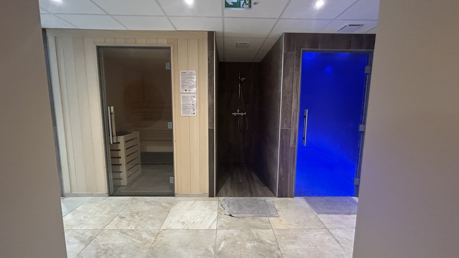 Sauna, douche et hamam au Spa l'équilibre