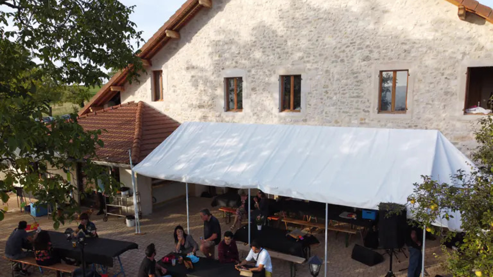 L'auberge 'Chez Cuzieu' fête ses 1 an à Munet