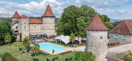 Hôtel Château de Chapeau Cornu à Vignieu - Balcons du Dauphiné