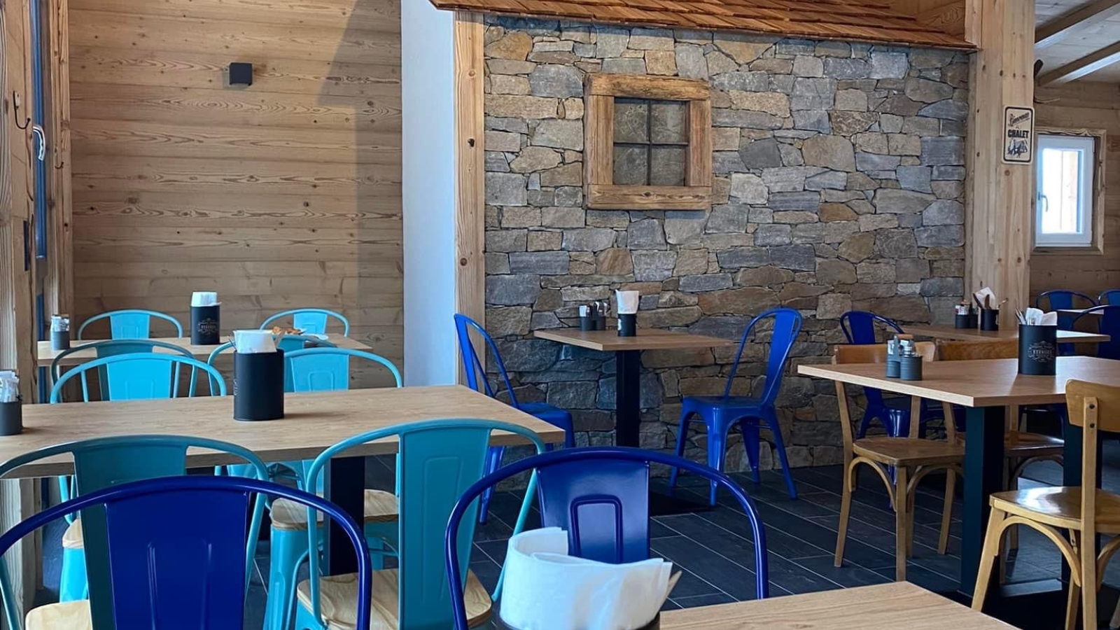 New high-altitude restaurant in Val Cenis, the Ferme du XIII on the Escargot trail