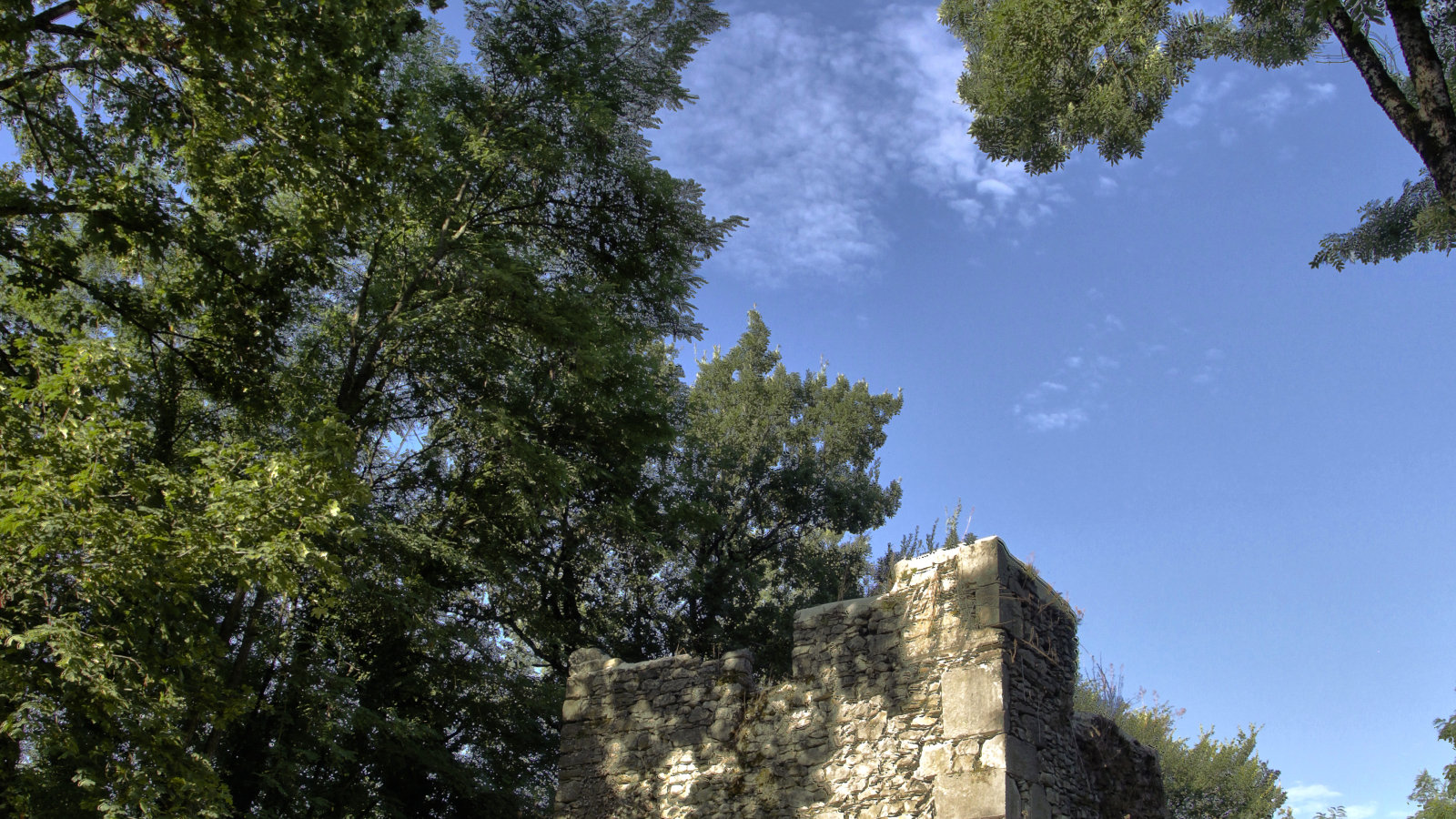 Quirieu, site médiéval - Quirieu, la cité endormie - Bouvesse-Quirieu - Balcons du Dauphiné - Nord-Isère - à moins d'une heure de Lyon