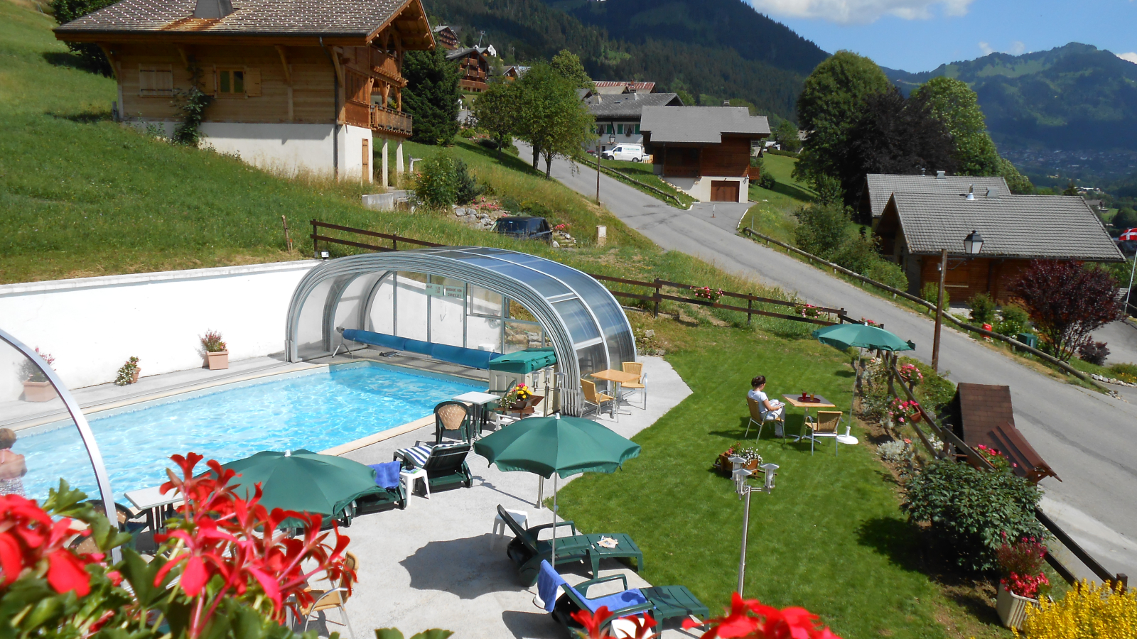 Outdoor swimming pool