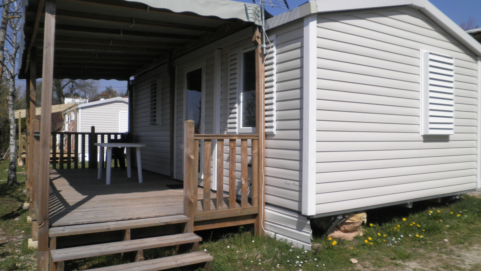 Extérieur mobil home