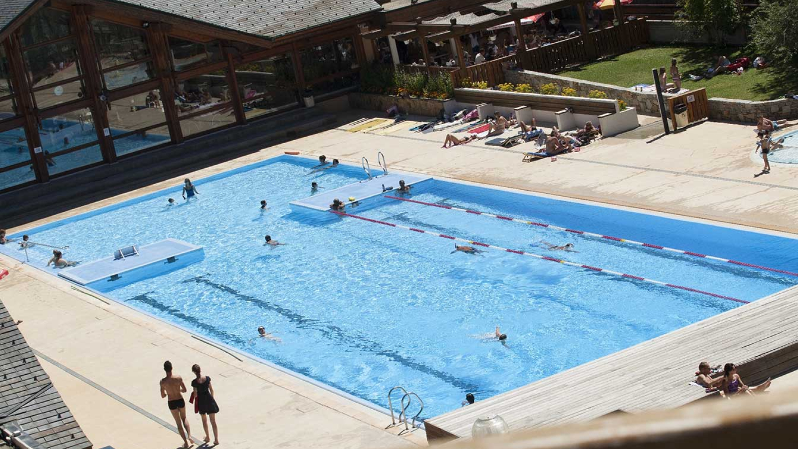 Piscine découverte été