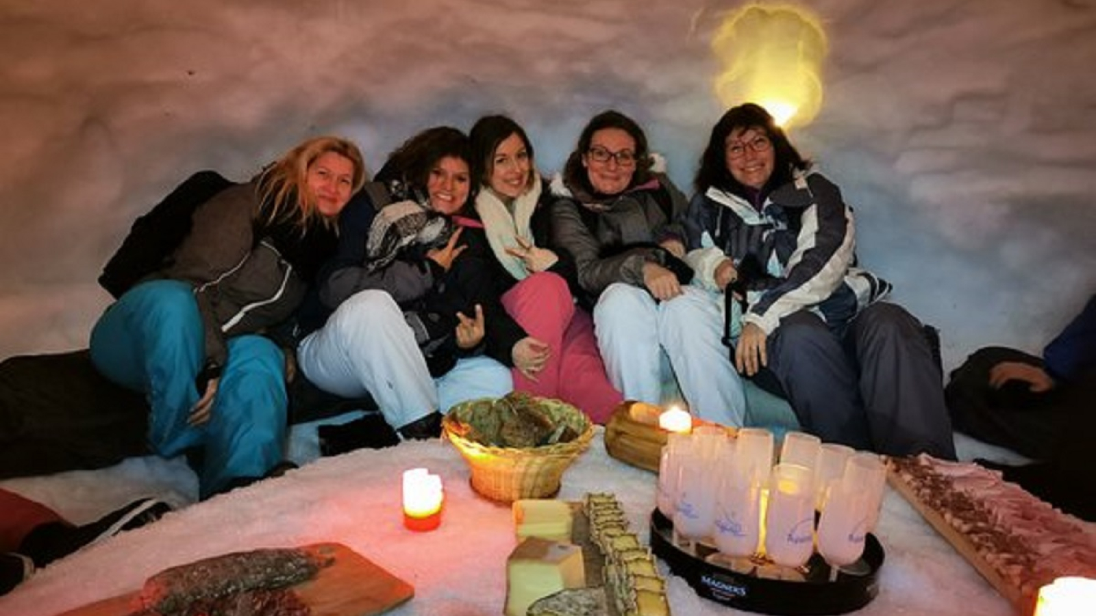 Soirée apéritif sous Igloo