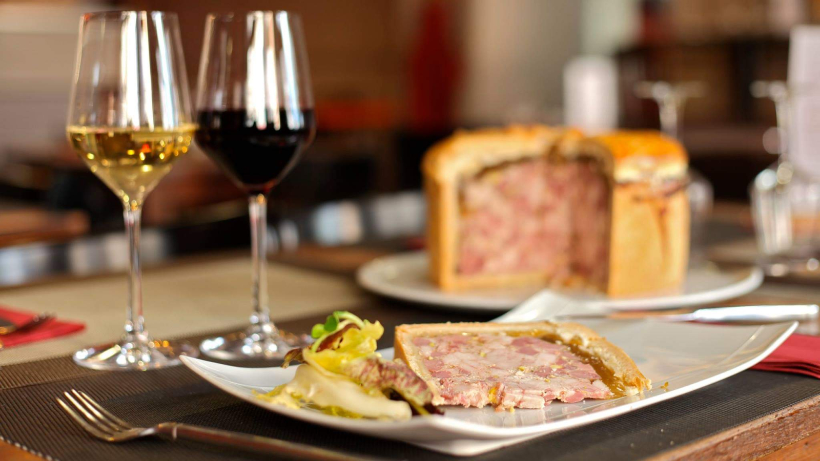 Pâté en croûte de volaille, spécialité maison