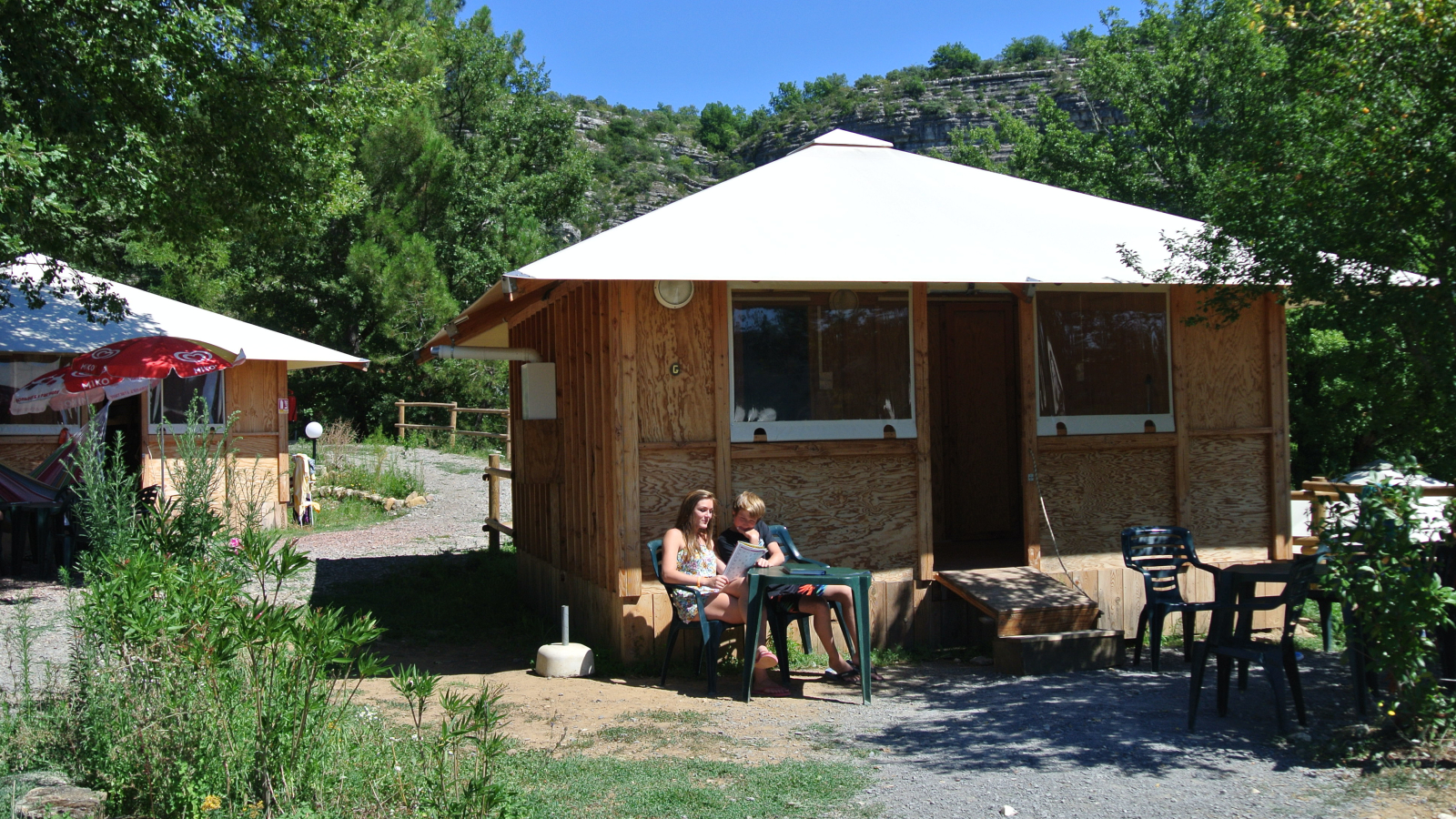 Les Cabanes de Cornillon terrasse