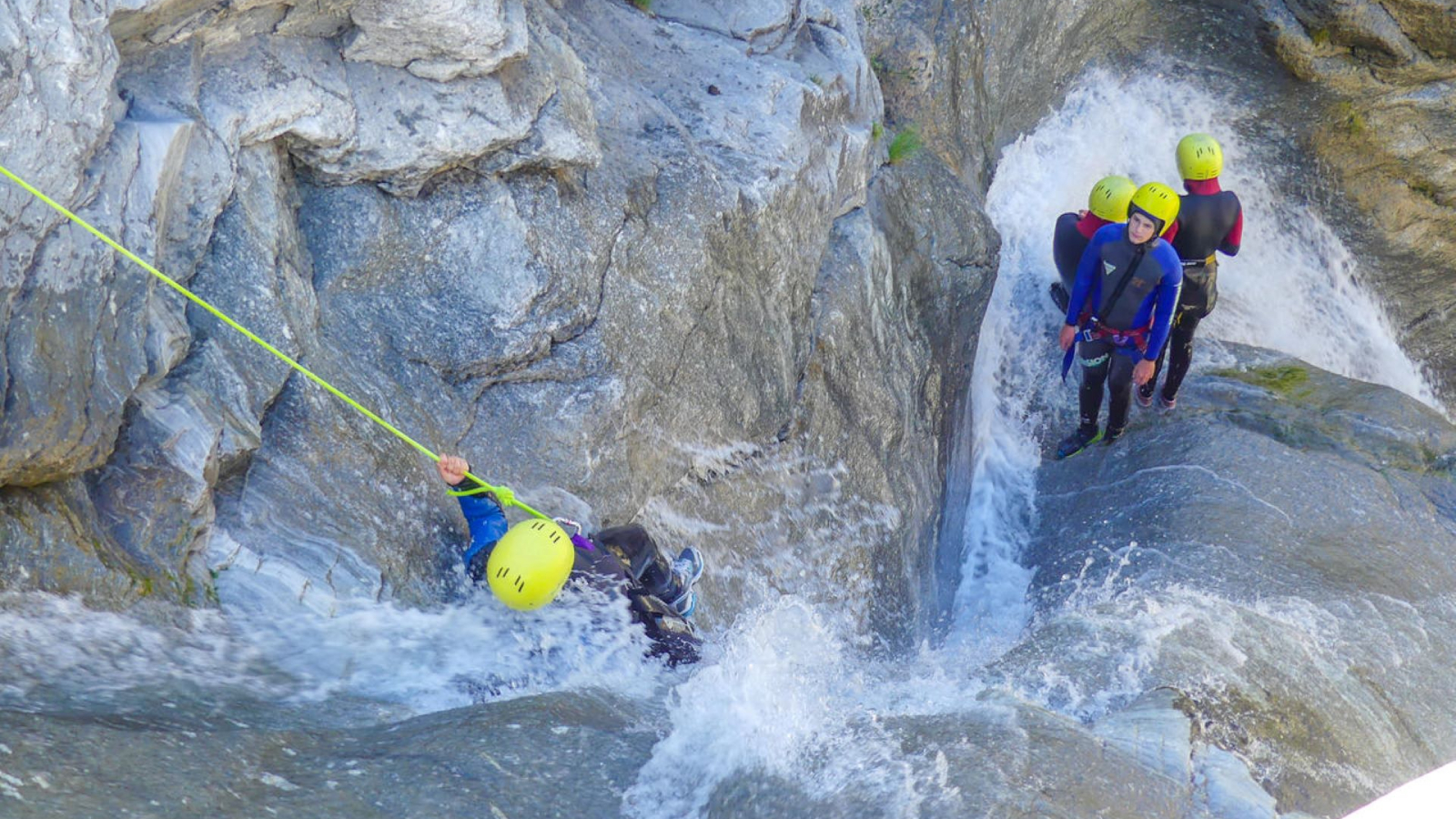 Supervised canyoning at Ecot