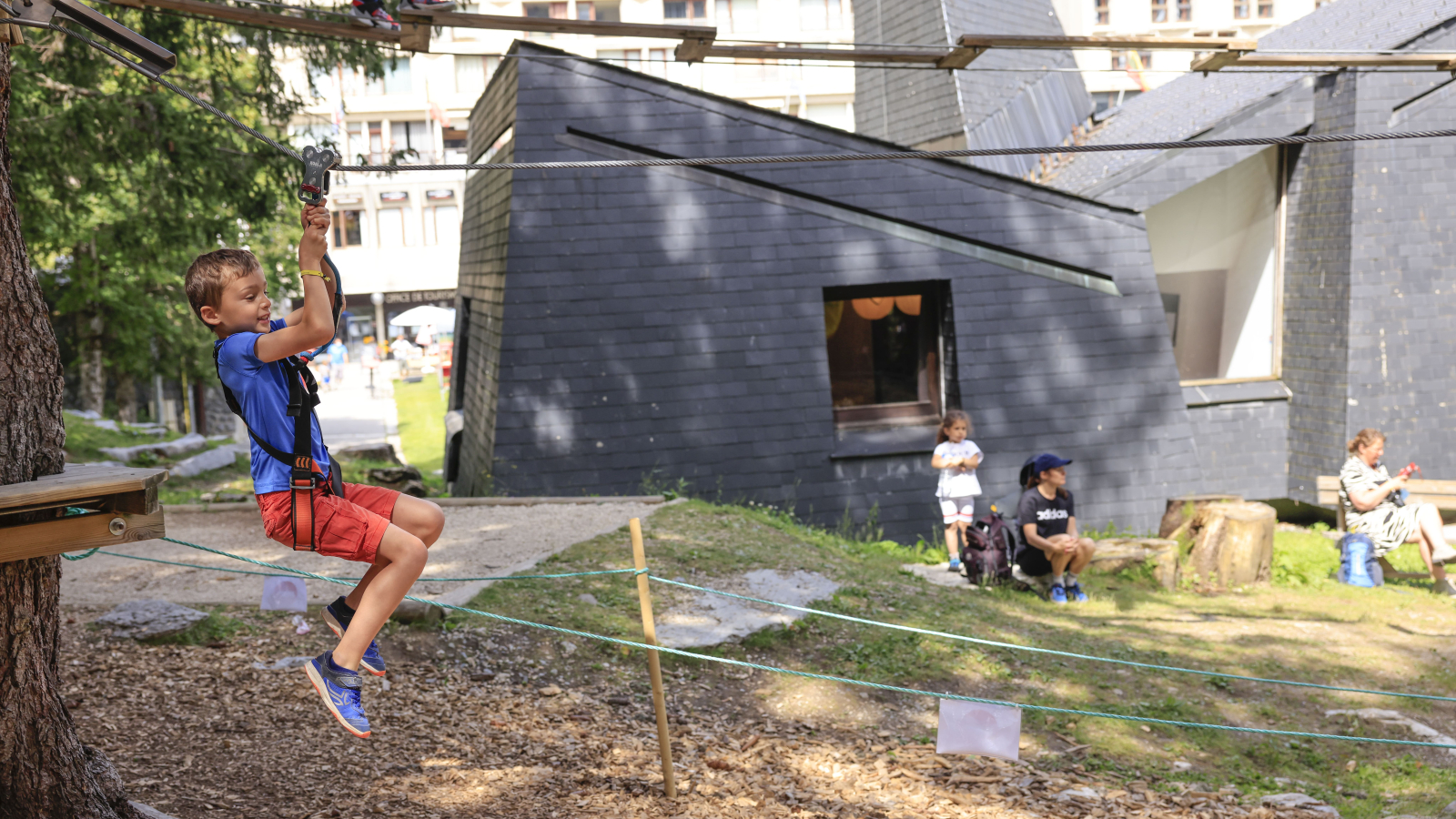 The zip line on the accro-kids course