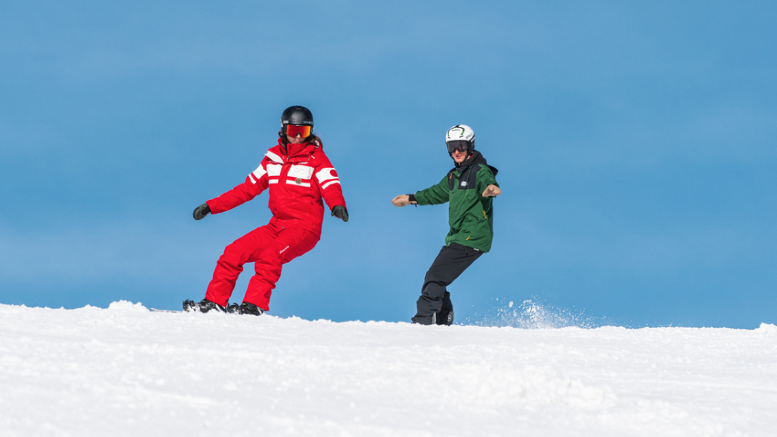 Individual snowboard lessons for adults, on piste