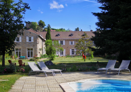 La piscine du Clos Ayana - Chambres d'hôtes à Crémieu