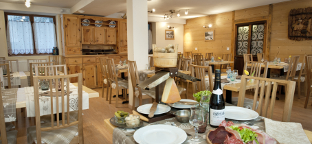 Salle à manger du restaurant le Bachal