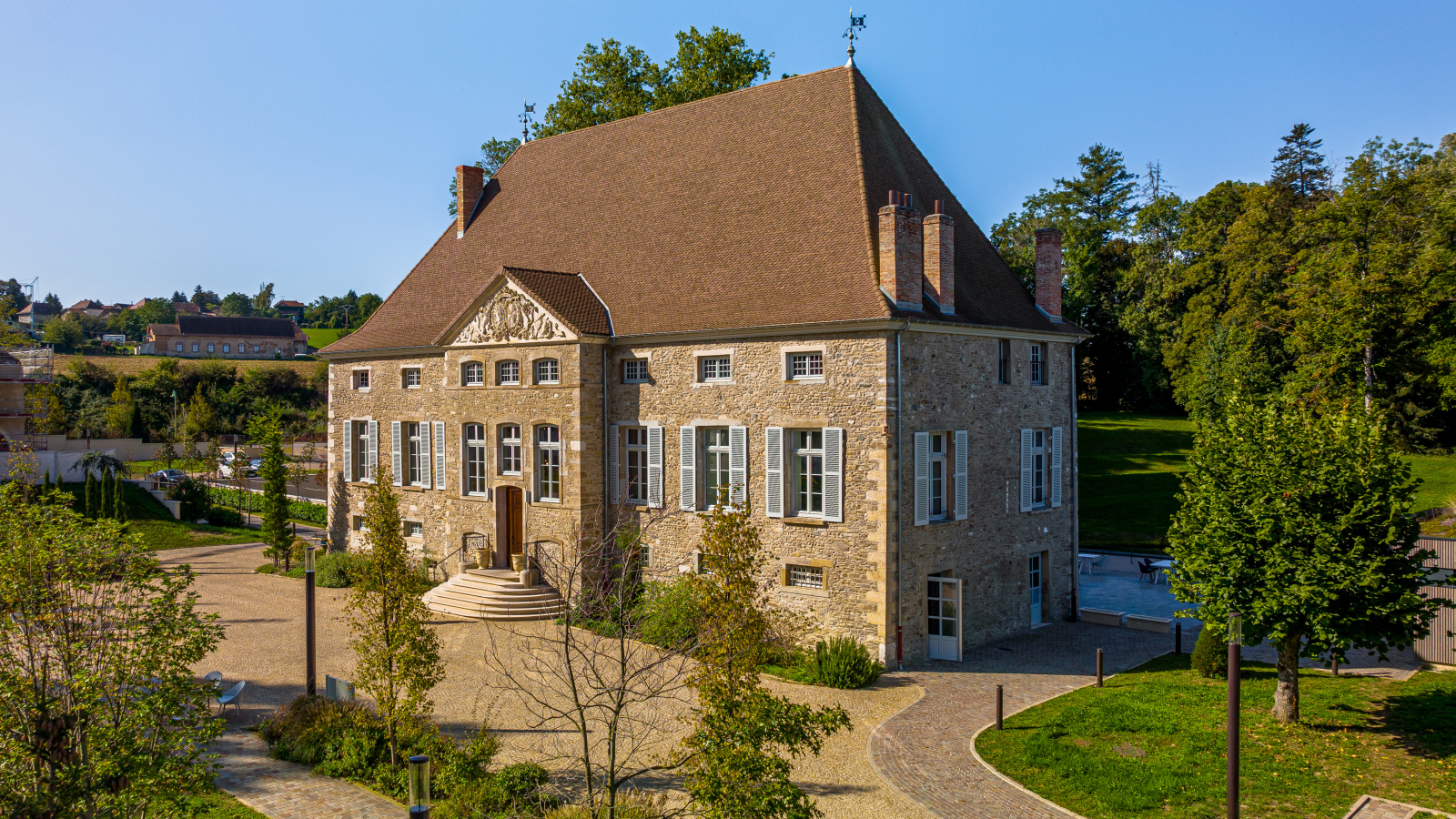 Château-hôtel au cœur du Domaine de Dolomieu