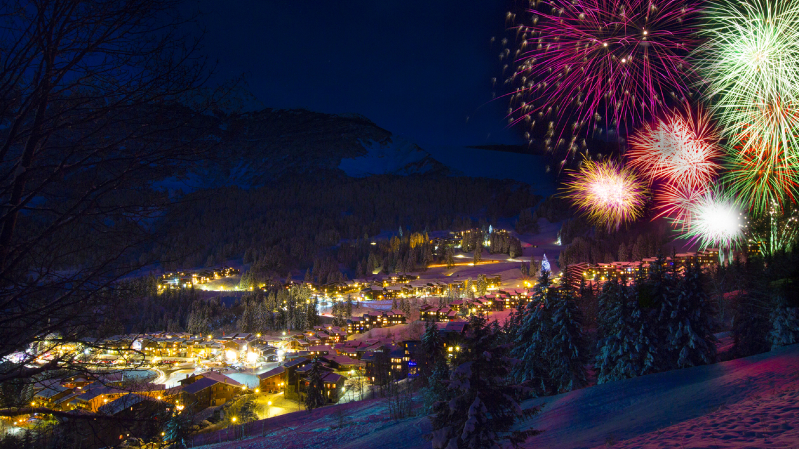 Vue sur Valmorel la nuit