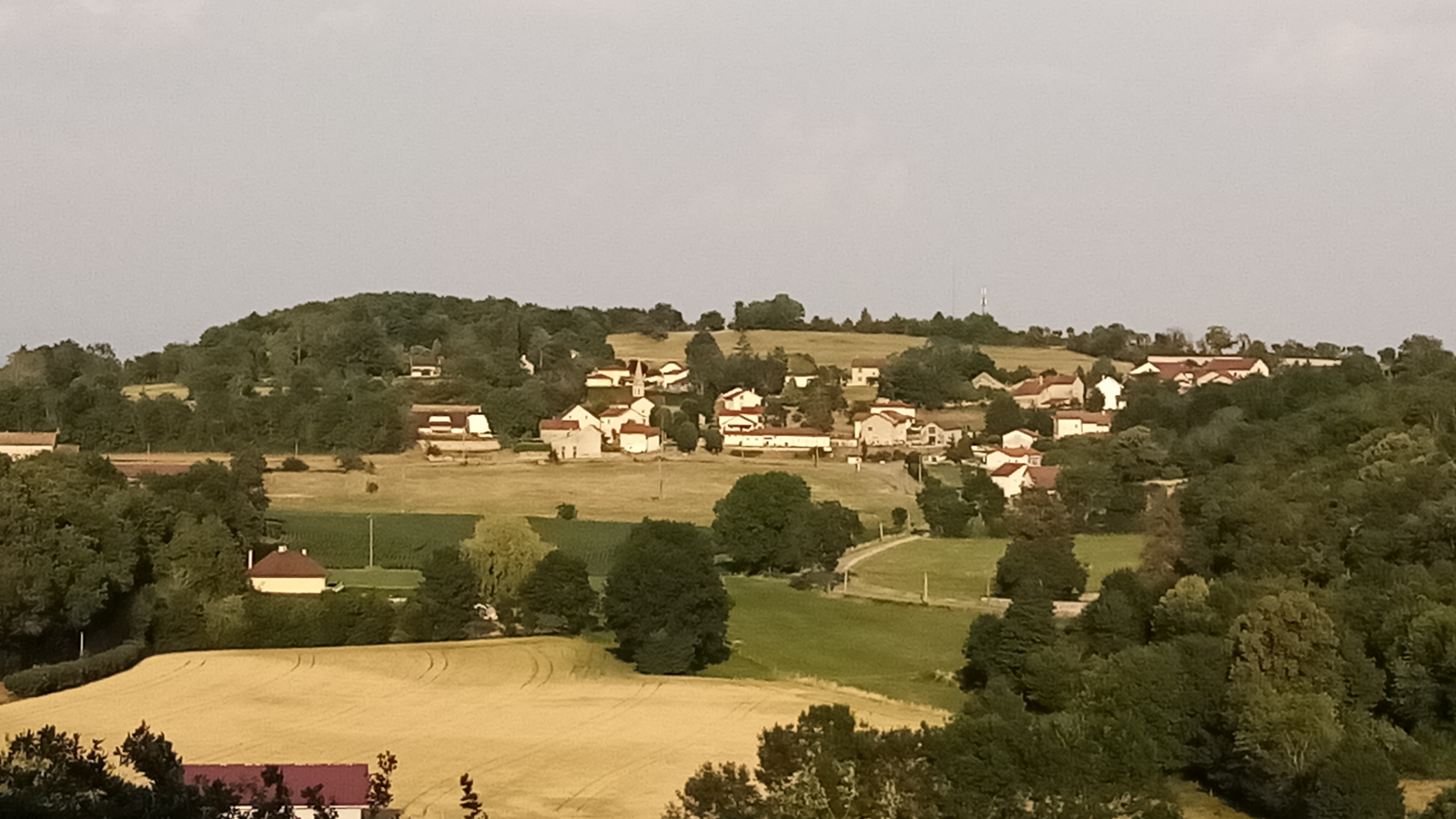 Annoisin-Chatelans - Balcons du Dauphiné - Nord-Isère - à moins d'une heure de Lyon