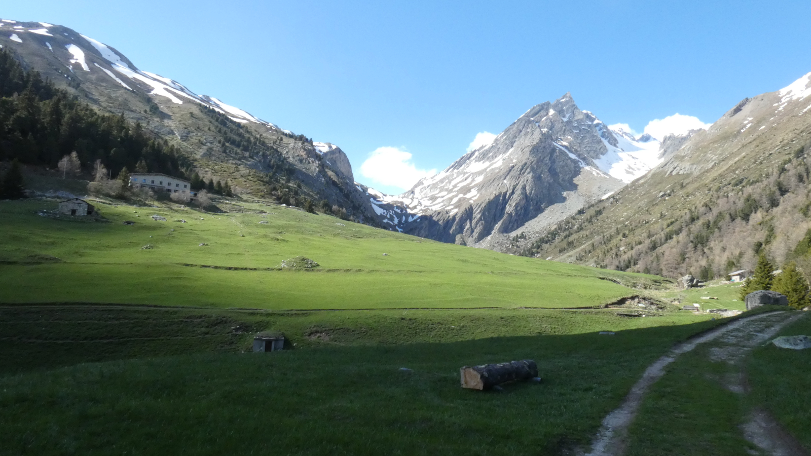 Alpine pastures around La Norma