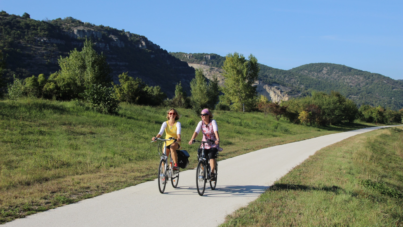 Piste cyclable sur ViaRhôna en Ardèche