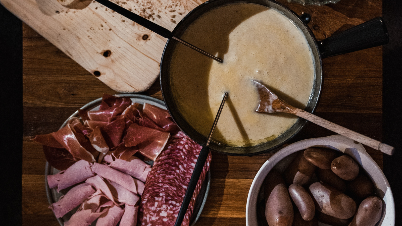 Savoyard fondue