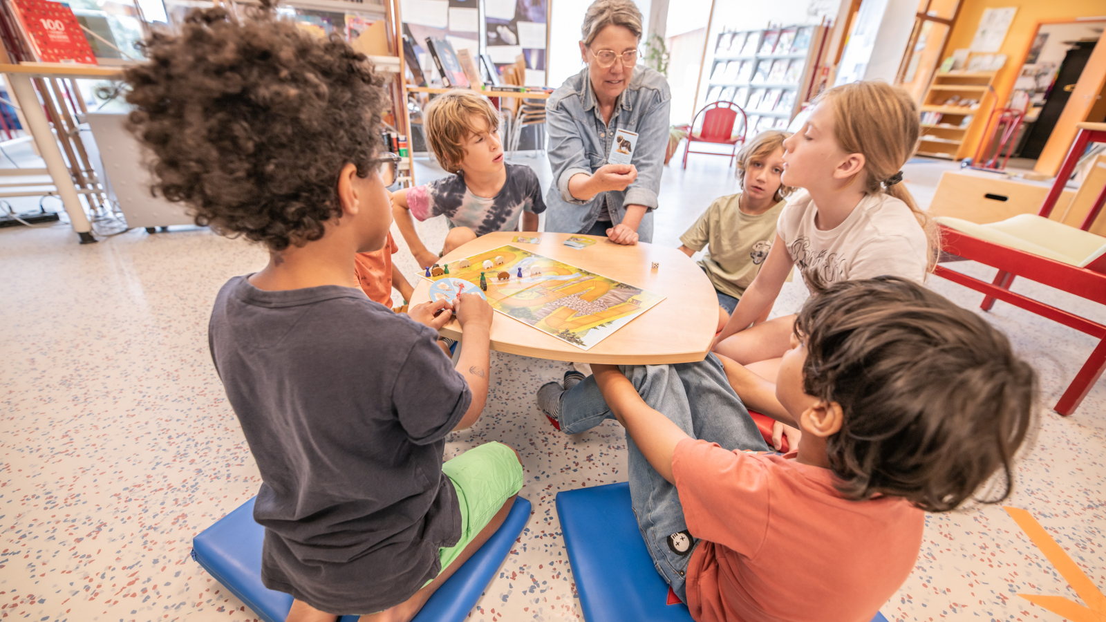 Enfants activités bibliothèque