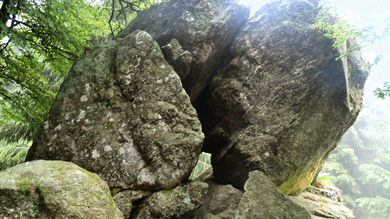 Pierres druidiques à Laprugne