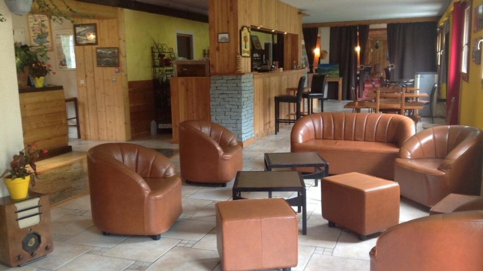 Living-room of the Hôtel Le Malamot in Val Cenis