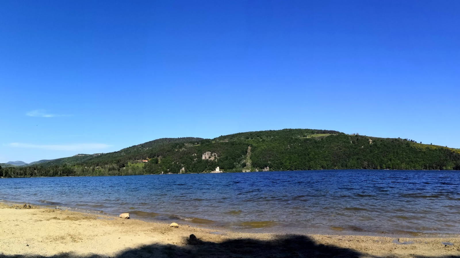 Issarles - Lac Issarlès plage