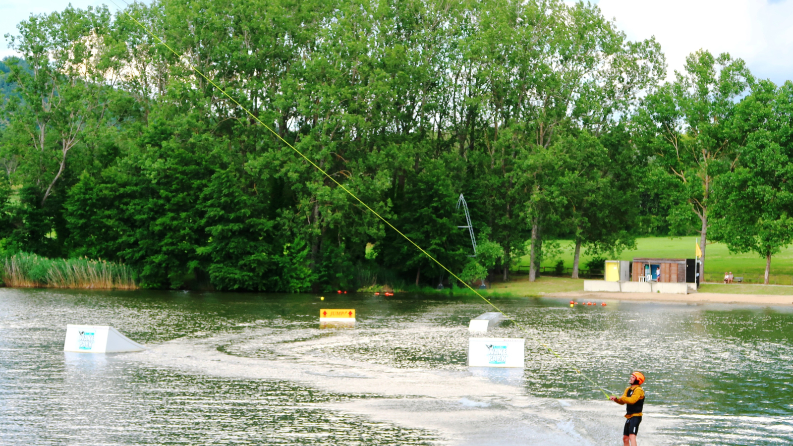 Session de wakeboard sur le Lac aux Ramiers