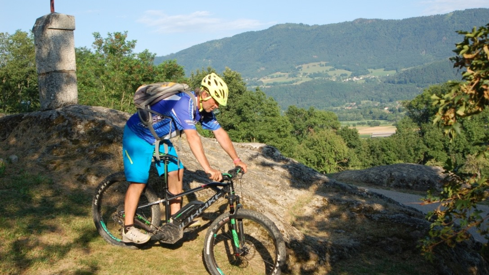 Sortie VTC découverte des bois et du Château d'Allinges