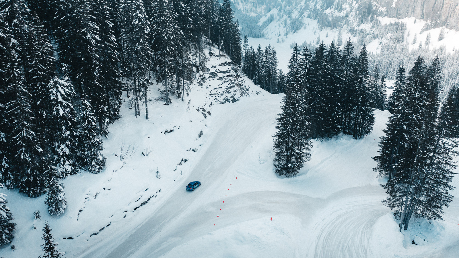View of the ice driving circuit