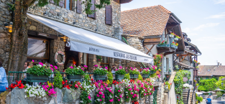 terrasse du bar restaurant des pêcheurs à yvoire