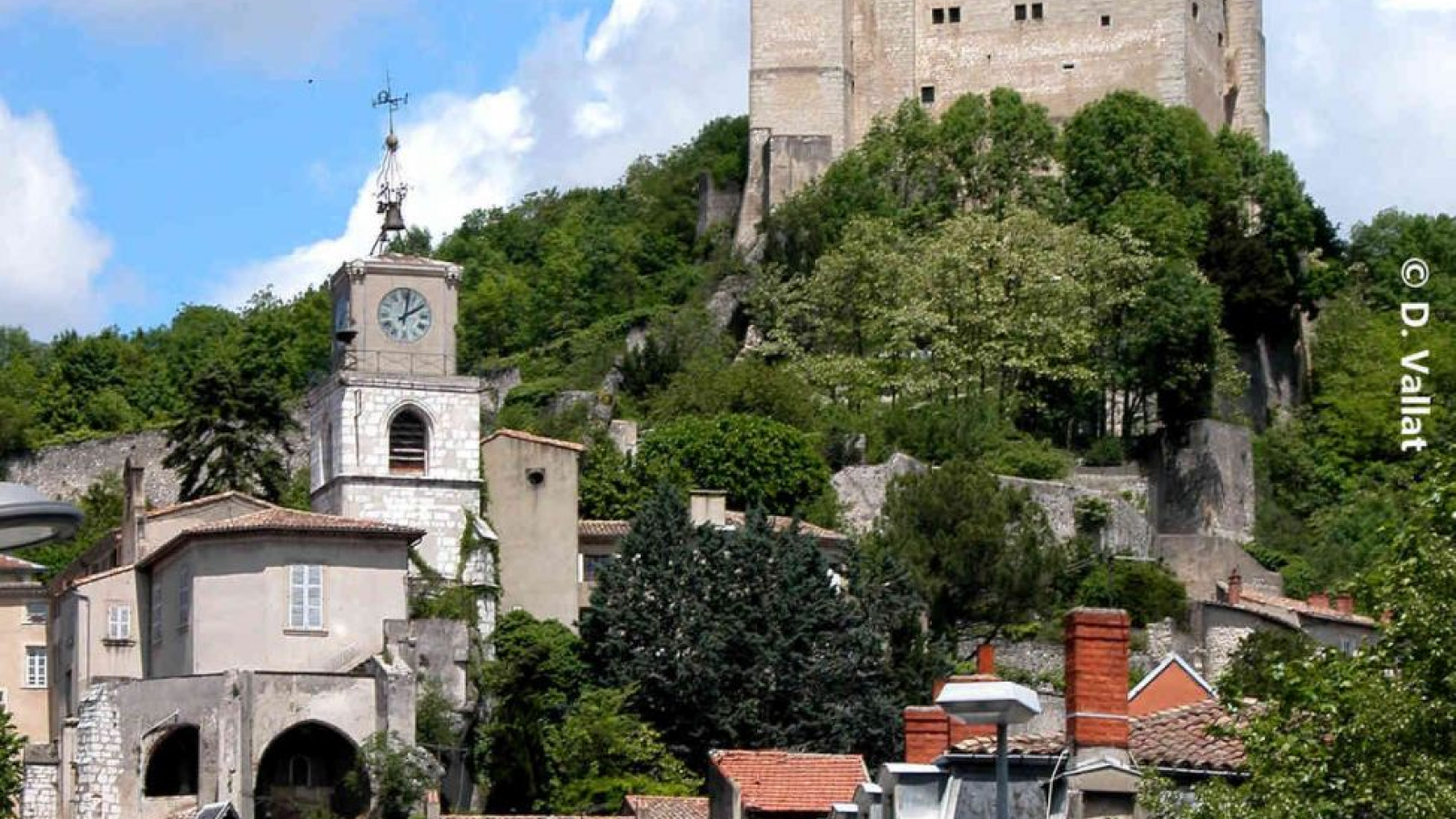 Tours et détours au pied de la tour