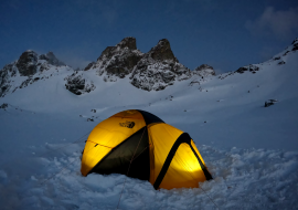 Nuit insolite en tente sur lac gelé Chamrousse